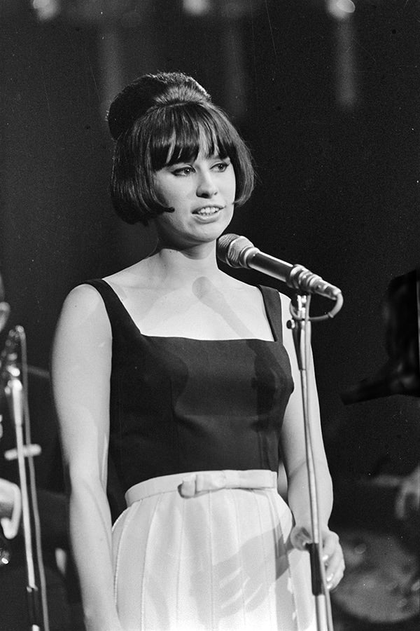 Astrud Gilberto: The Essence of Bossa Nova