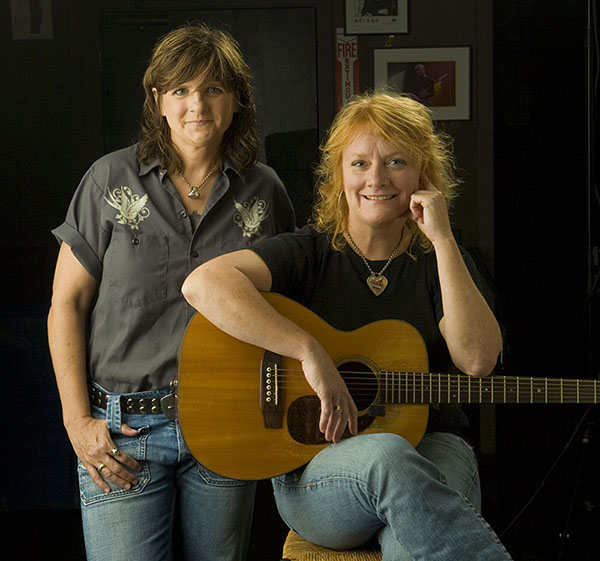 Indigo Girls – The Bards of Athens