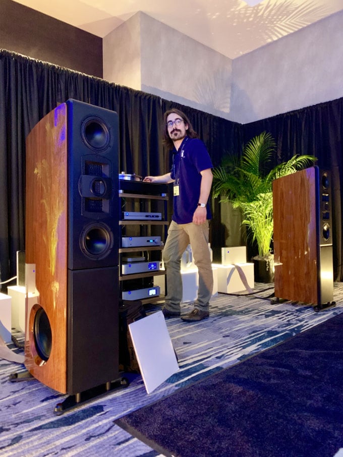 Vinyl exceeds CDs