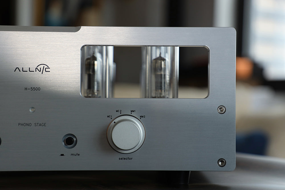 Allnic Audio's Striking H-5500 Phono Stage