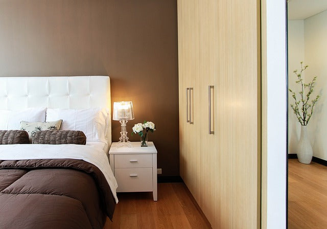 The small room dilemma
