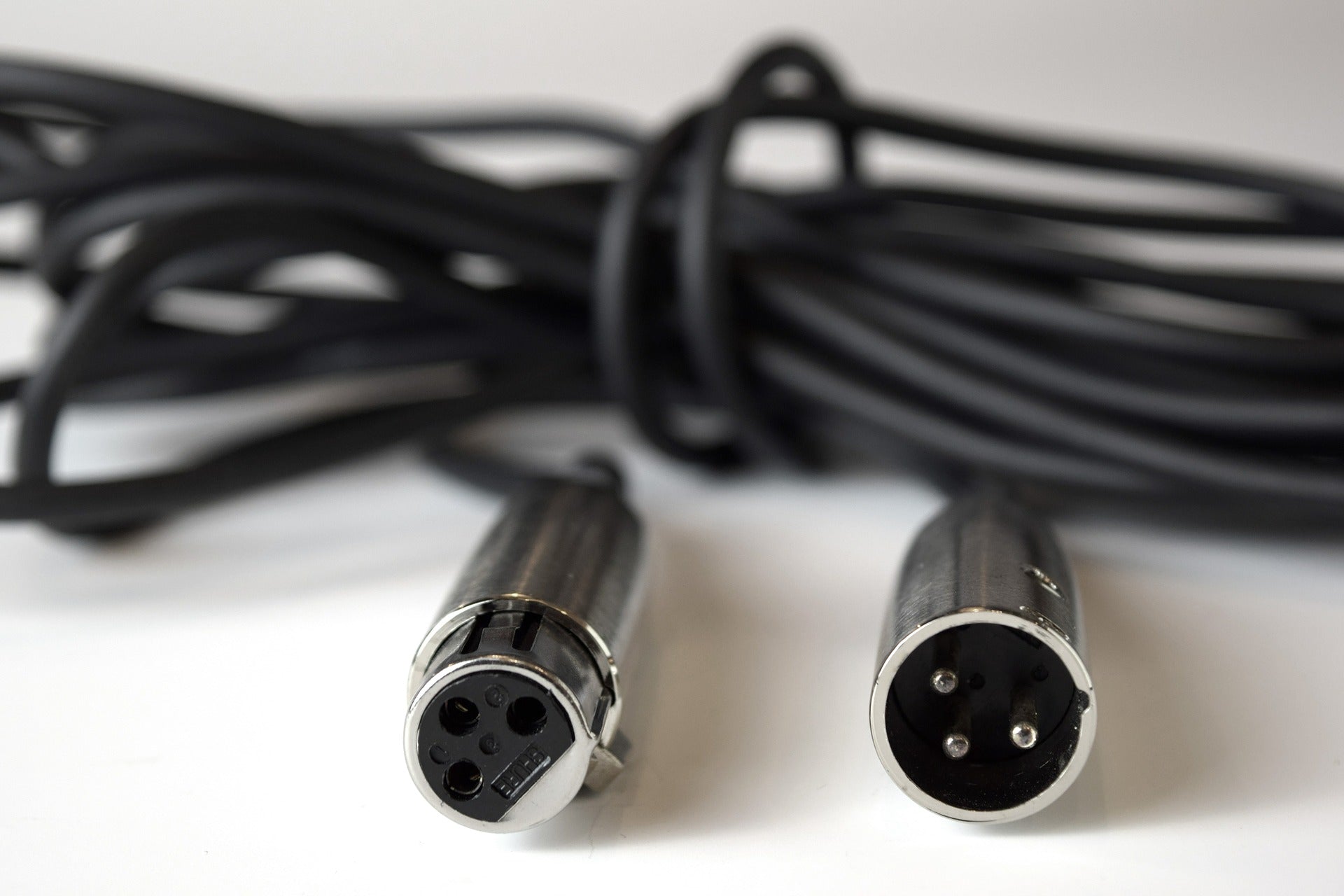 Can you combine multiple XLR cables?