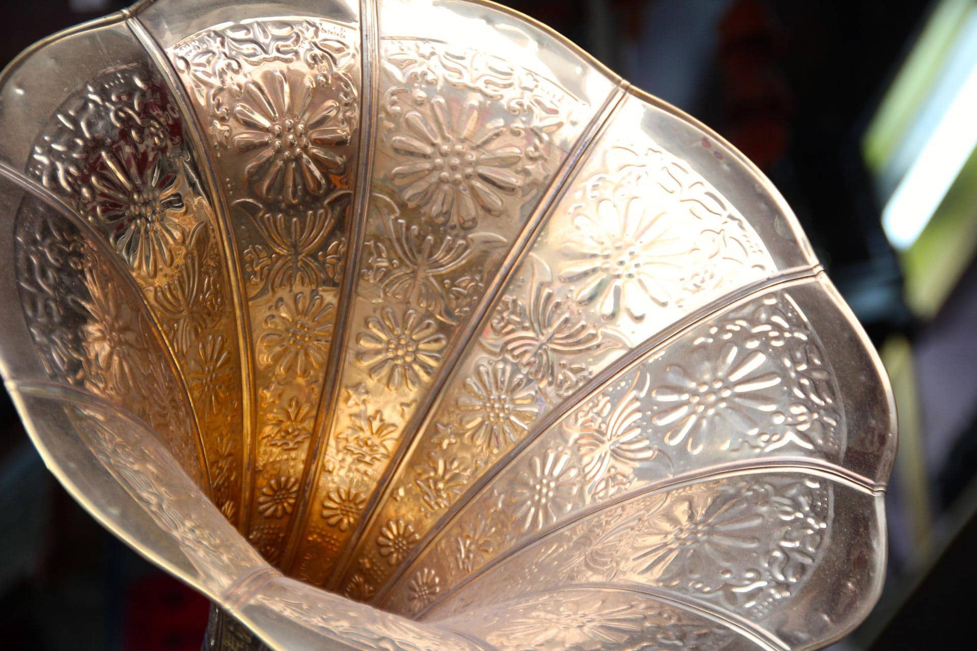 The power of monitors