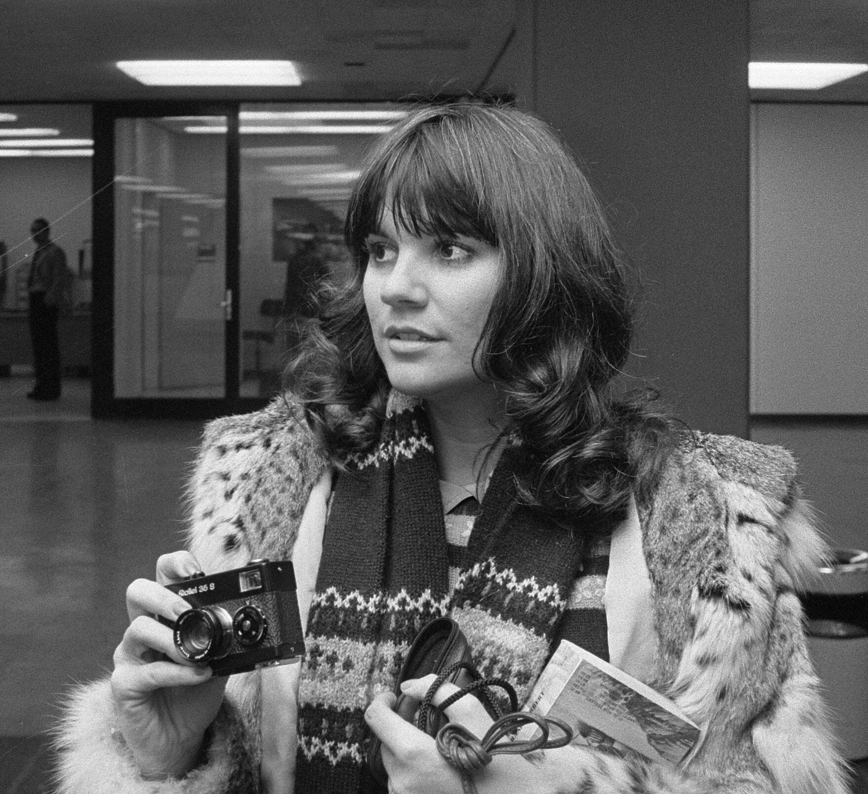 Linda Ronstadt Goes Bigger