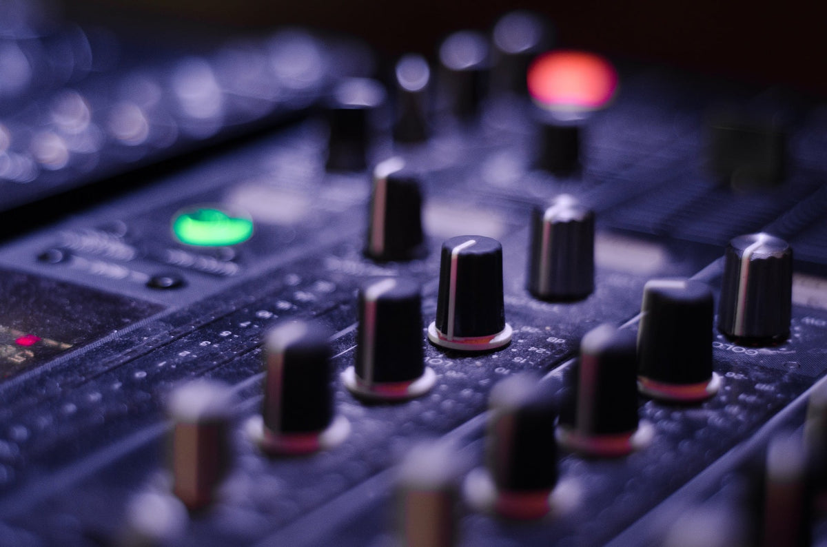 How to set levels in a HiFi system
