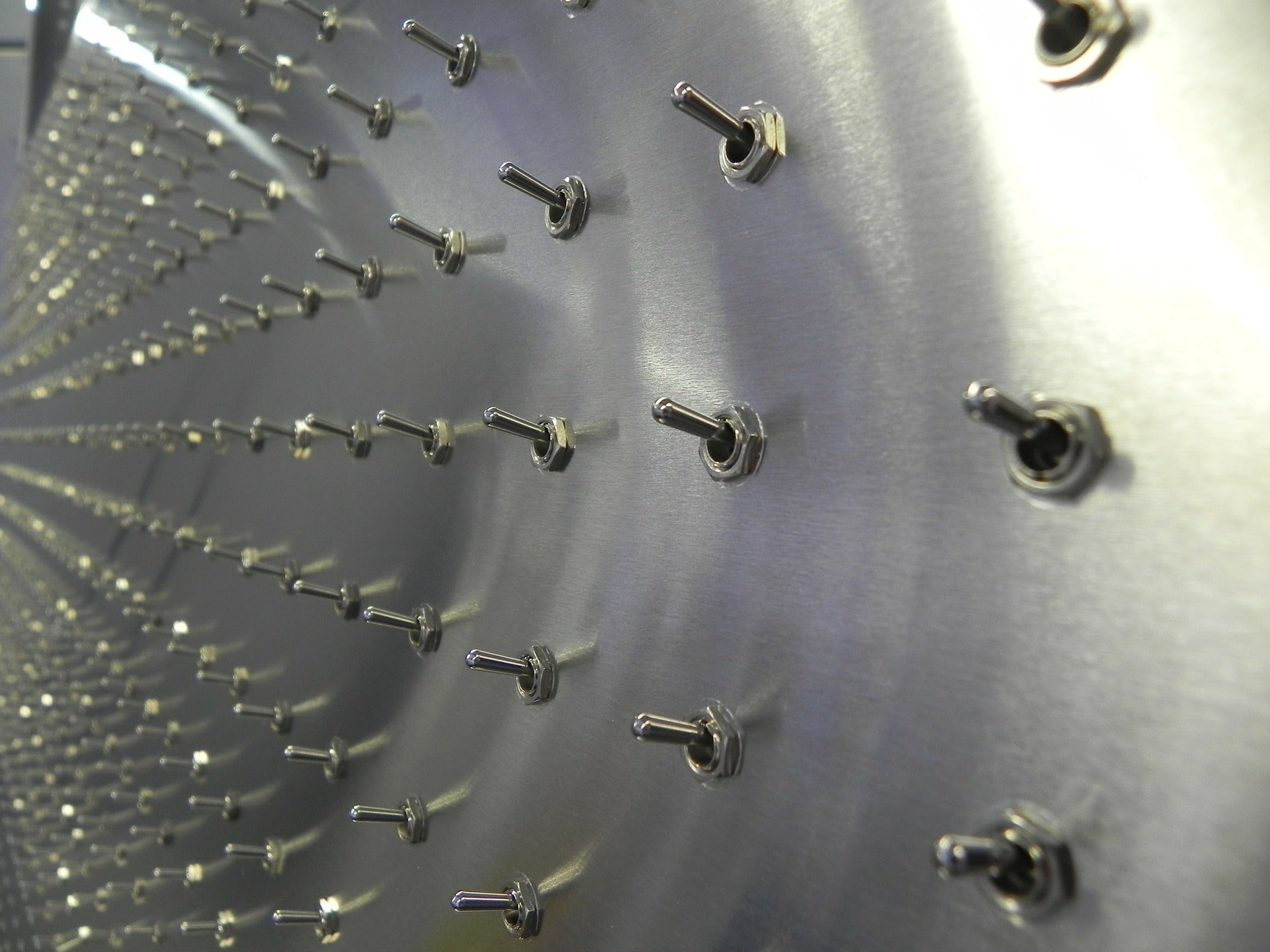 Why don't more preamps have polarity switches?