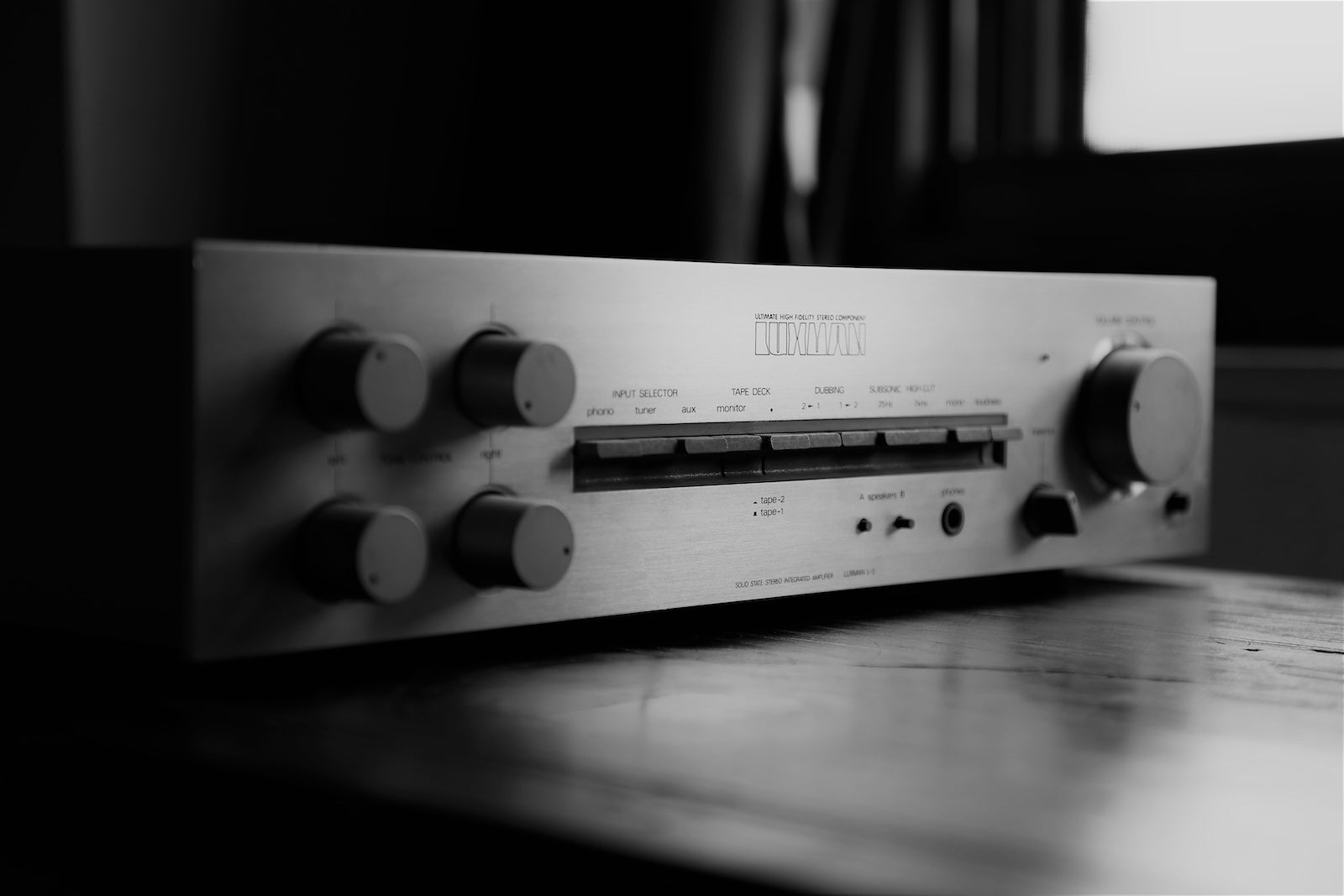 The Listening Chair: Sleek Style and Sound From the Luxman L3