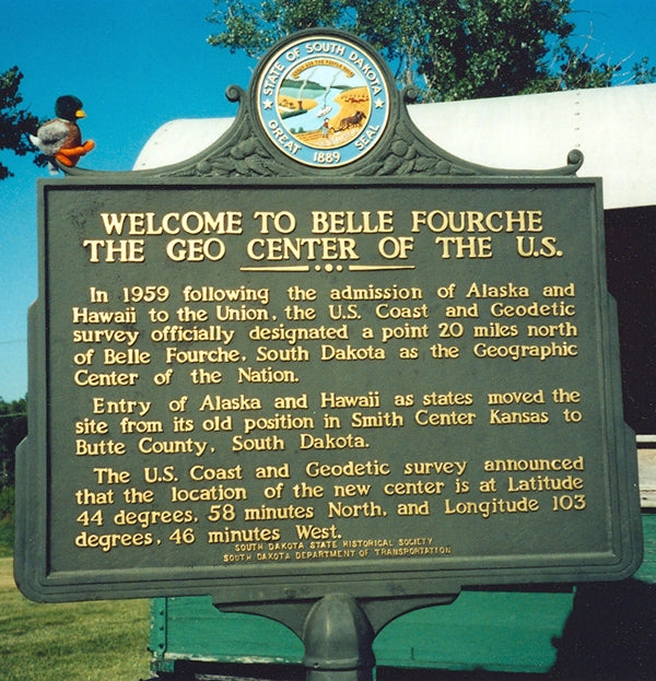 Sign commemorating a point 20 miles north of Belle Fourche, South Dakota as the geographic center of the United States. Courtesy of Wikimedia Commons/48states at English Wikipedia.