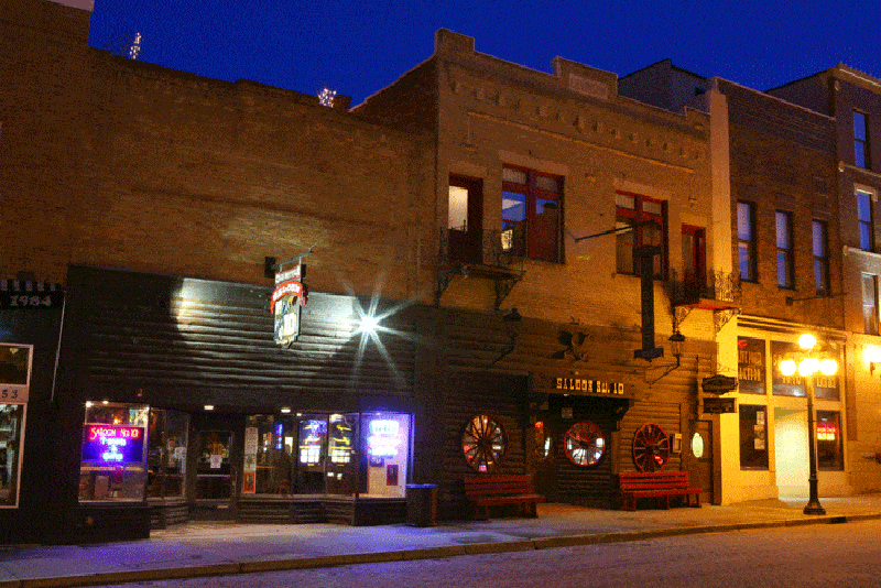 Old Style Saloon No. 10, Deadwood, South Dakota. Courtesy of Wikimedia Commons/Jerry Rawlings.