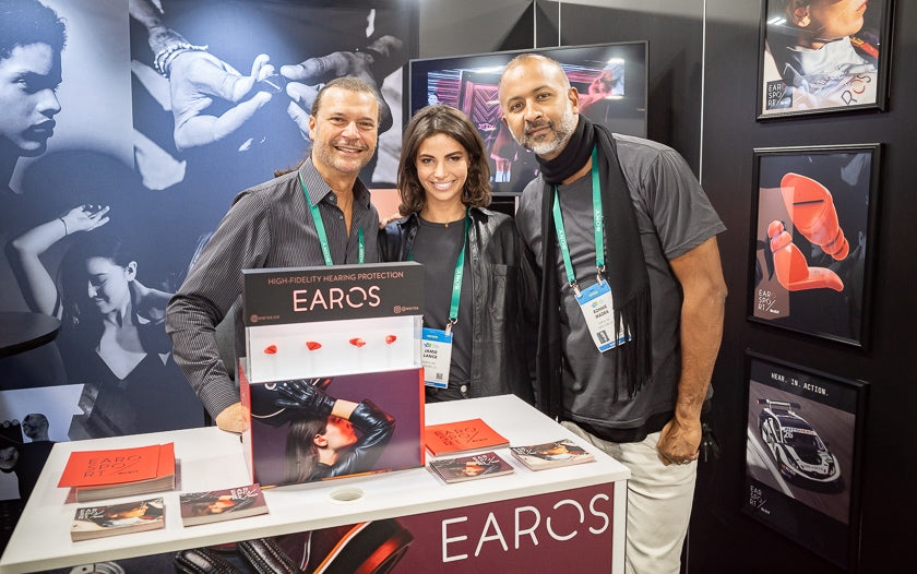 A colleague, Jamie Lange, and Ronnie Madra at the Earos exhibit, showing what the company touts as high-fidelity hearing protection for use at concerts and such. Because no one, especially audiophiles, wants noise-induced hearing loss. We haven’t had a chance to test them, or any other protection, since the pandemic put an end to our attending concerts for now.