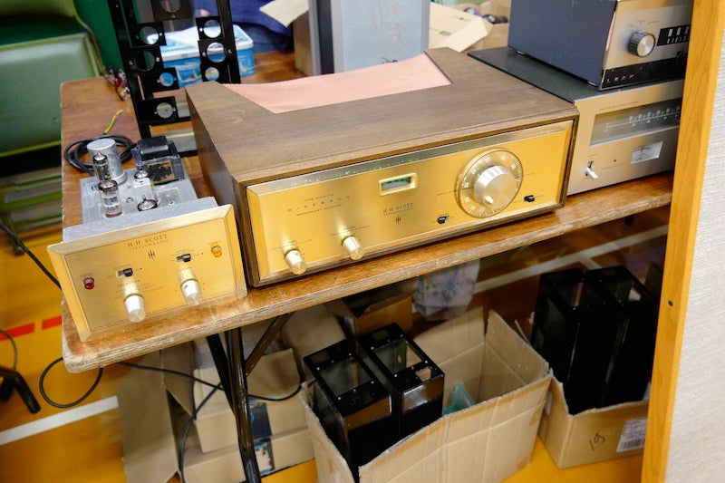 Pre-1970s US gear is impossible to find in the UK, this Scott 310F FM tuner and 335 Multiplex Adapter came as a surprise.