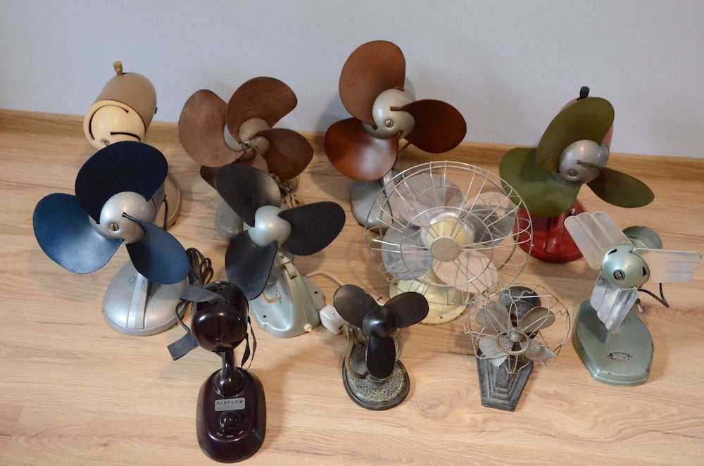 Jędrzej's collection of electric table fans, ranging from 1930s Samson fans made in USA to 1950s Charkow and GEG Russian fans, popular in the vast public sector offices of the USSR and still occasionally encountered in the picturesque public sector offices of the EU.