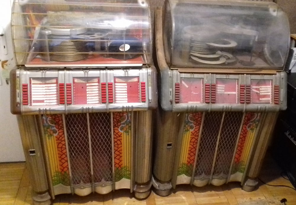A couple of classic Wurlitzer jukeboxes from 1950, at Jędrzej's awaiting restoration. These were the first jukeboxes that could play both 78 rpm and 45 rpm records. All photos in this article courtesy of Jędrzej Kubiak.