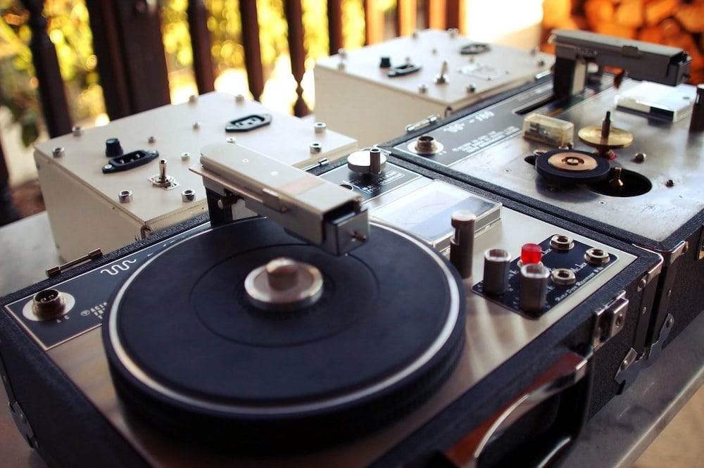 Two Hara M-180 disk recording lathes with Agnew Analog Type 1765 power supply units, which allow them to correctly function with European power (230 VAC/50 Hz). Courtesy of Agnew Analog Reference Instruments, photo by Sabine Agnew.