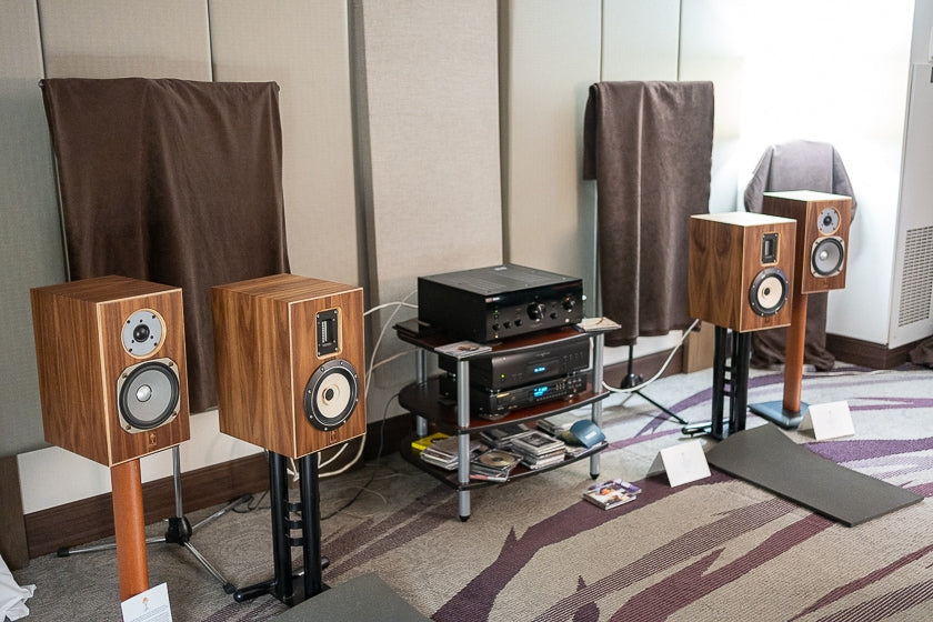 The Tonian Labs room, with Oriaco G6 EM speakers, and Denon and Marantz electronics.