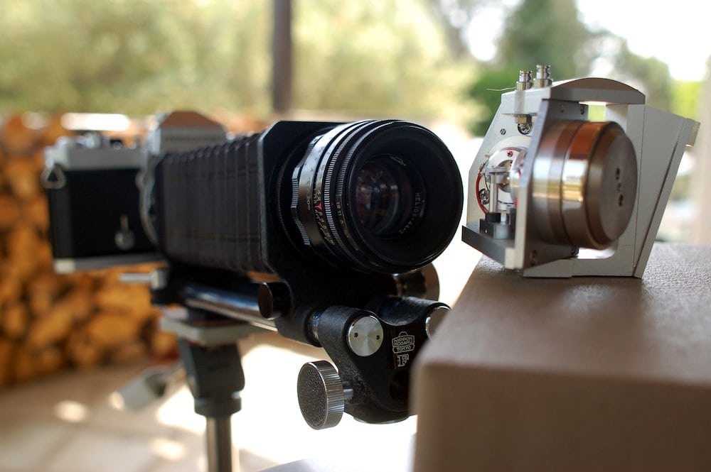 The Vestax VRX-299 cutter head and J.I. Agnew's macrophotography setup, with a Nikon bellows attachment, as a symbolic gesture in honor of Japanese engineering. Courtesy of Agnew Analog Reference Instruments.