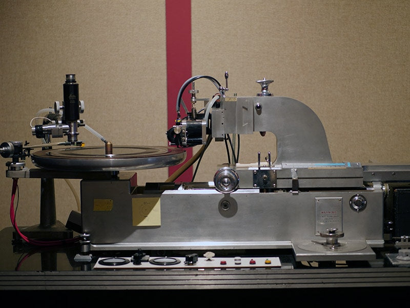 Scully lathe, shown in its original configuration. Courtesy of Artone Studio, Haarlem, The Netherlands.