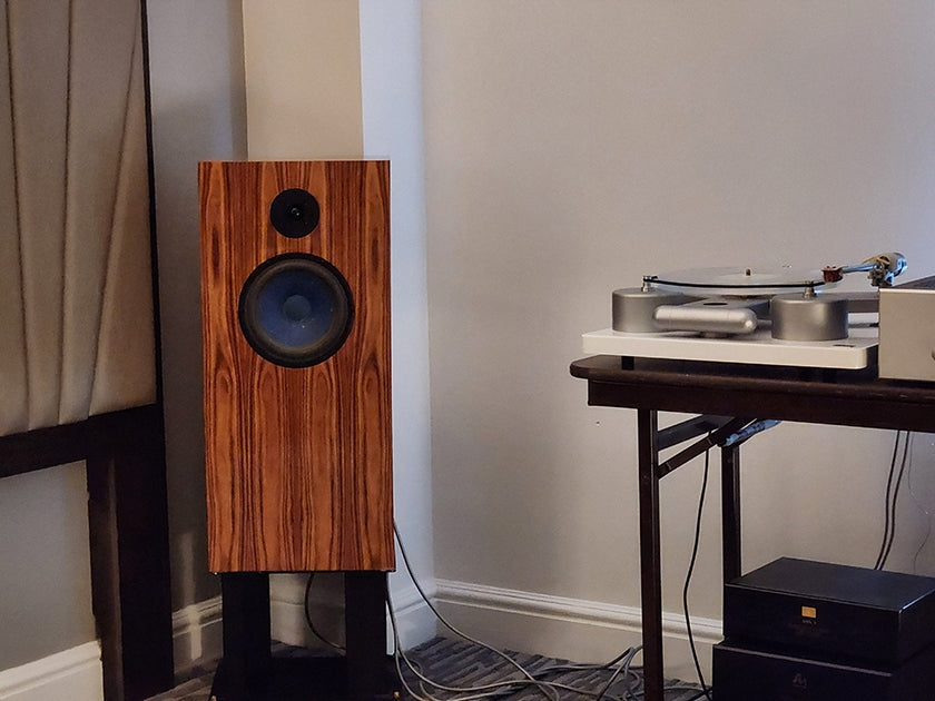 The AN-E-SPe HE speakers in the Audio Note room. Courtesy of Tom Methans.