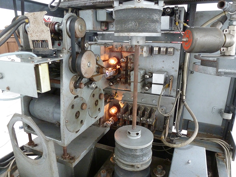 Inside the Lyrec lathe: Leadscrew drive system, pitch control electronics and platter drive system. Courtesy of Electric Mastering.