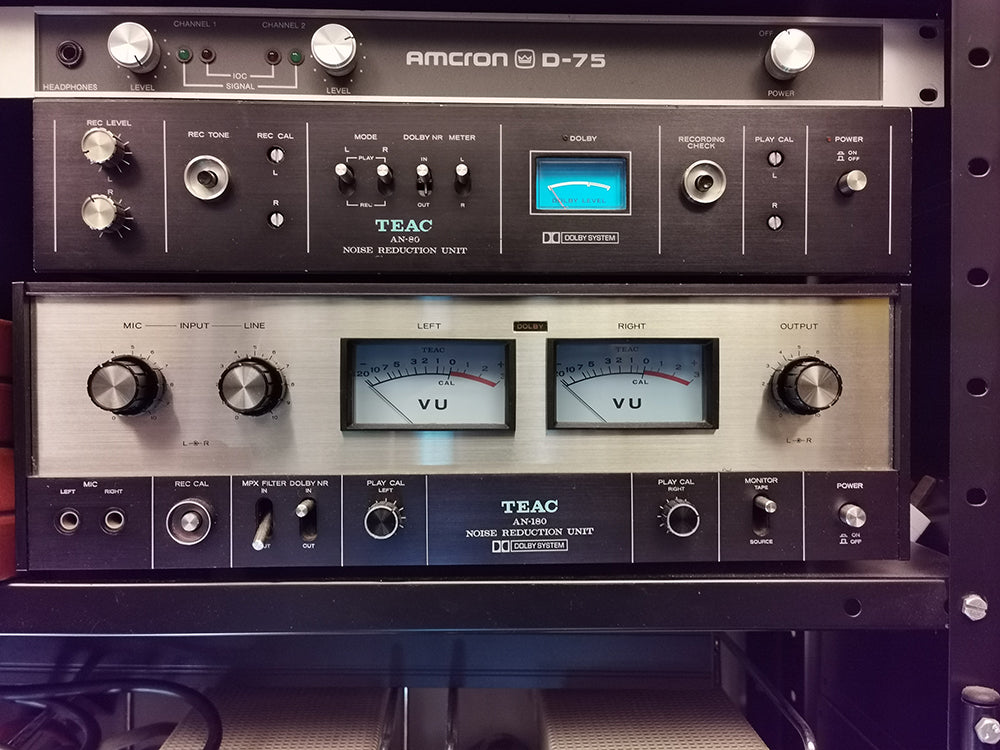 KK's TEAC AN-180 noise reduction unit – just like Geraldine's! – below his TEAC AN-80 and Amcron (aka Crown) D-75.