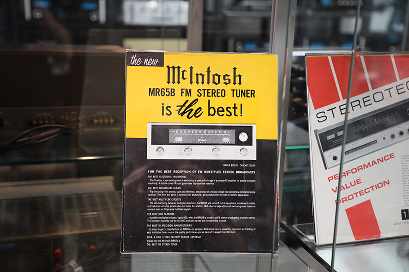 Looks great from any angle, and dig that McIntosh logo on top!